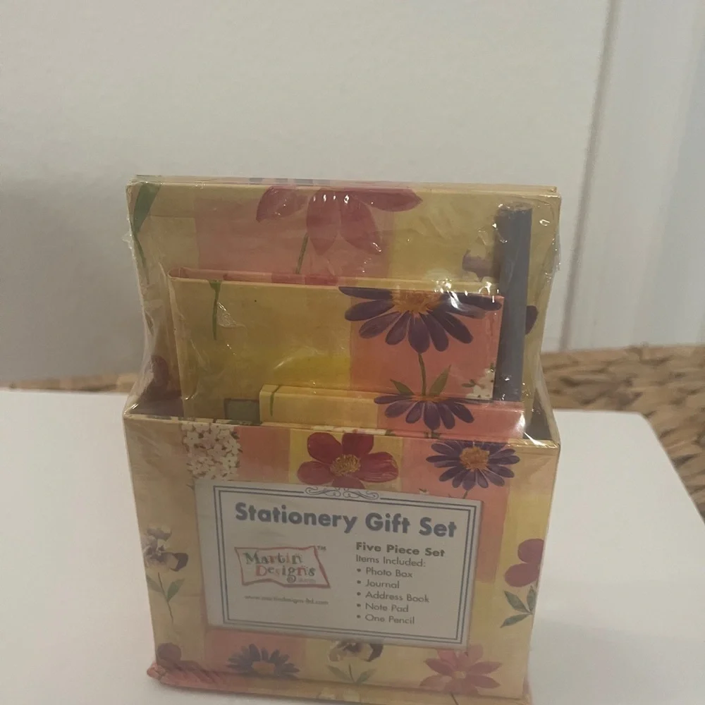 Floral Stationery Gift Set for Teachers New Unused Journal Notes Desk Set